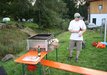 Campingplatz - Vorbereitungen fürs Grillen Campingplatz - Vorbereitungen fürs Grillen